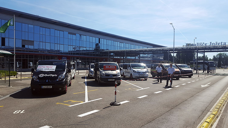lj-airport-dep-arr-be806edd-908b-4d93-a5c0-ca69f80bf7ee